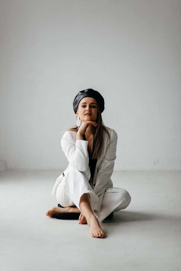 Séduction et style : 10 indispensables pour attirer l'attention